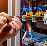 Dépannage électrique à La Crau : l&rsquo;importance d&rsquo;une intervention professionnelle
